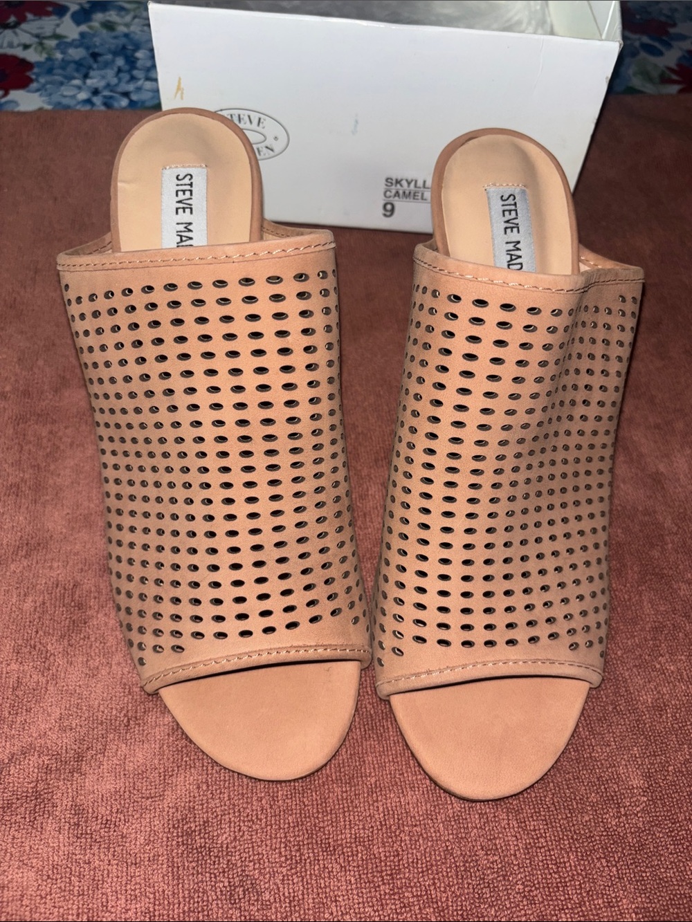 Steve Madden Camel Perforated Open-Toe Slide Mules
